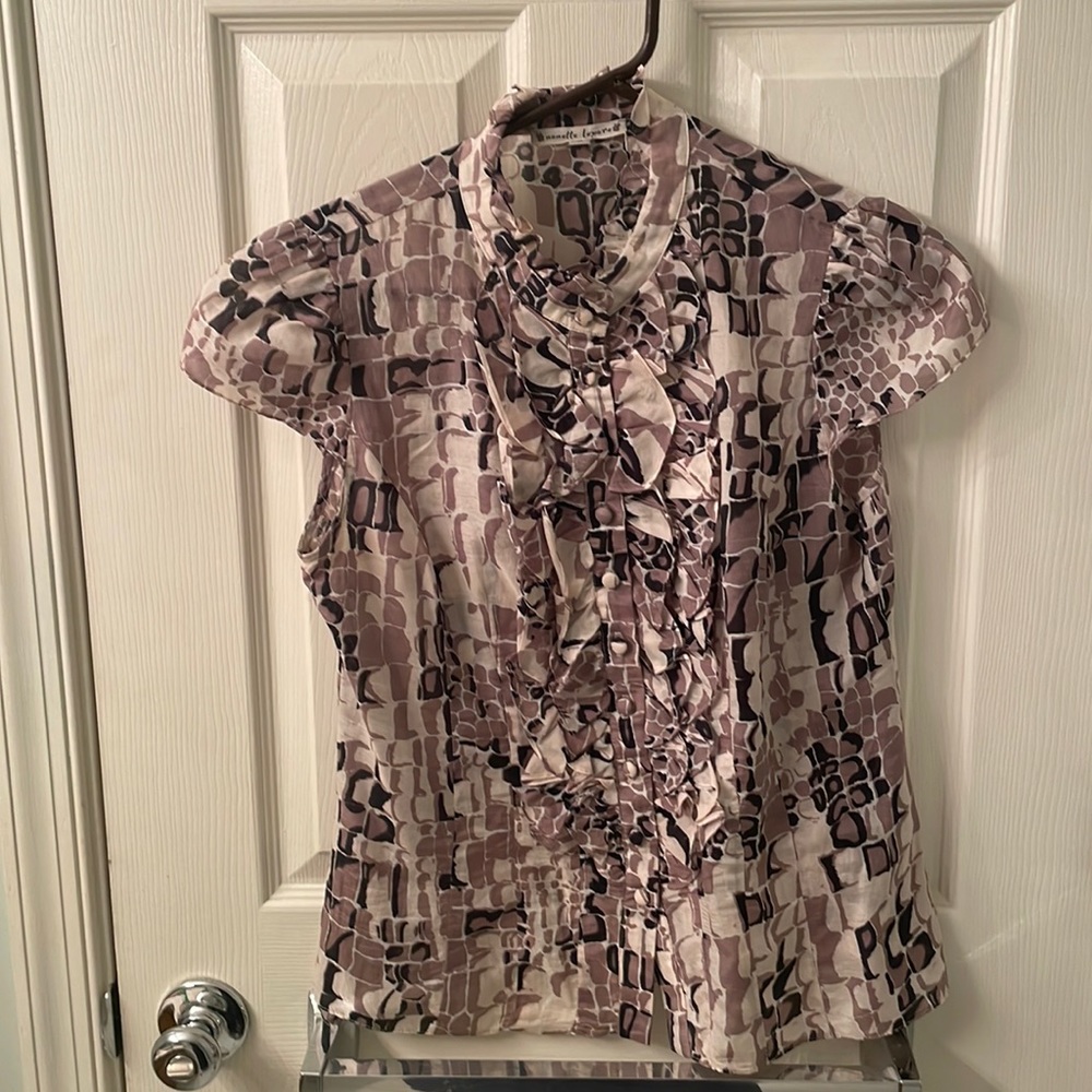 Animal print ruffle front cotton/silk blend vintage Nanette Lepore blouse